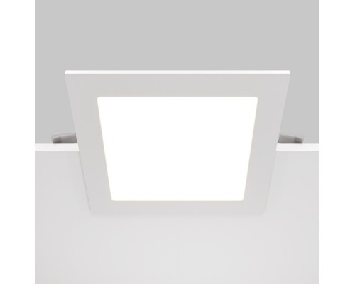 Влагозащищенный светильник Maytoni Technical DL021-6-L18W