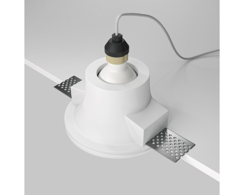 Встраиваемый светильник Maytoni Technical DL002-1-01-W