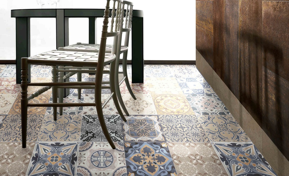 Плиточный ковер на кухне